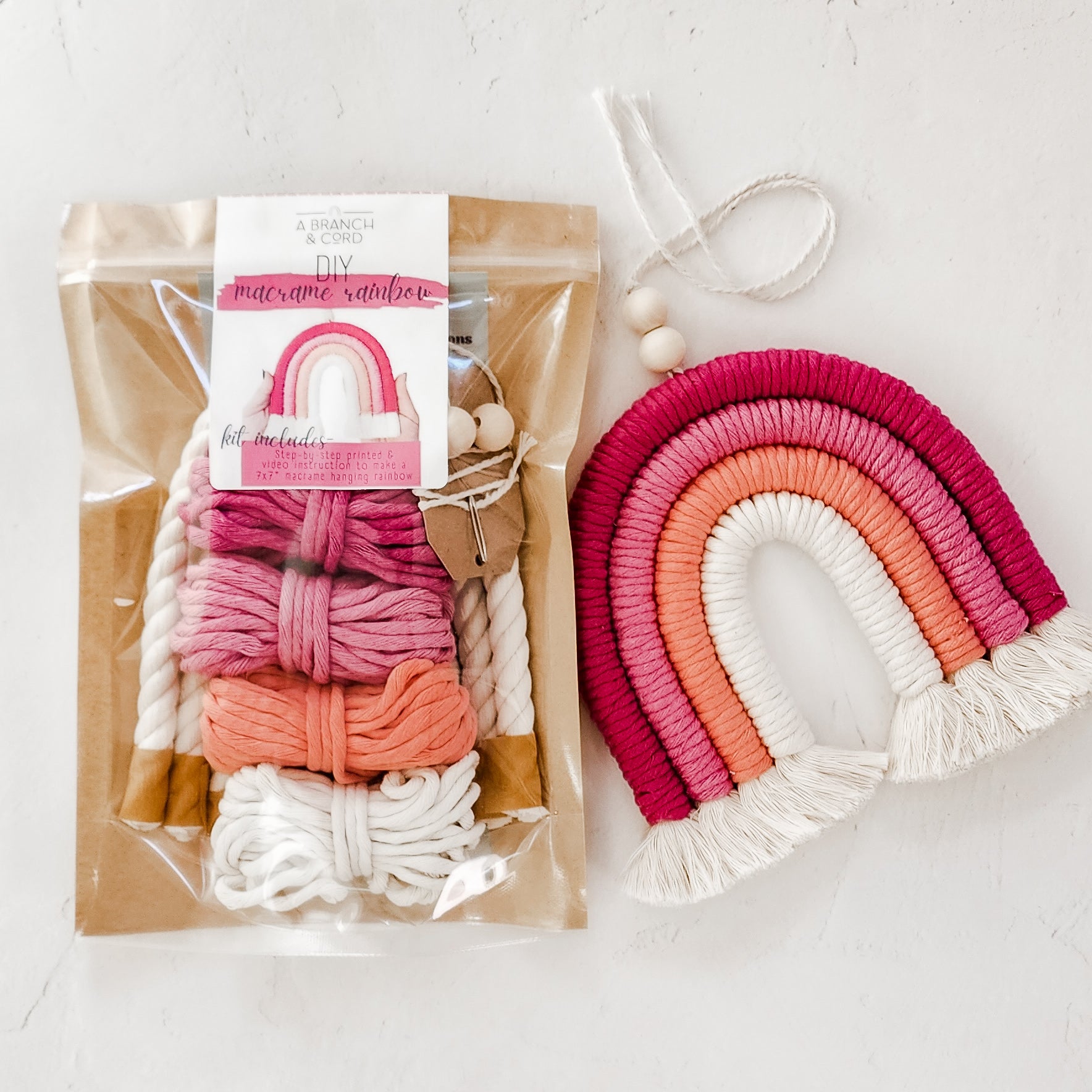 Macrame Rainbow Keychain Craft Kit, Macrame Keychain Kit, DIY Rainbow Key  Chain Kit, Gift & DIY Craft Kit Macrame for Adults Beginners 