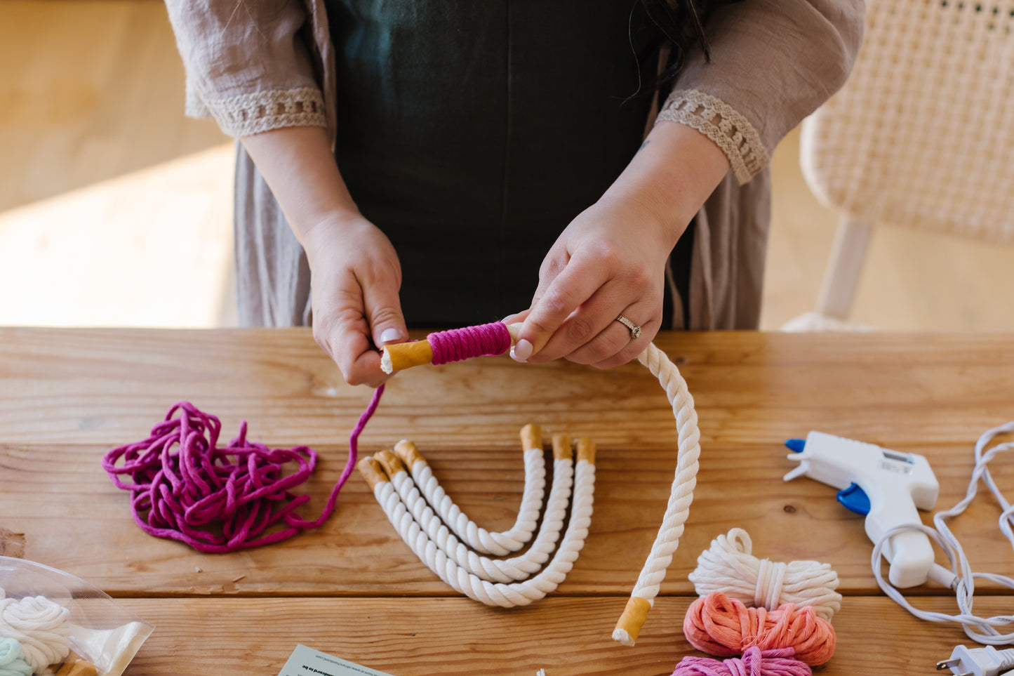 8/11/23 Macrame Rainbow Workshop at Searenity Boutique (Lincoln City, OR)