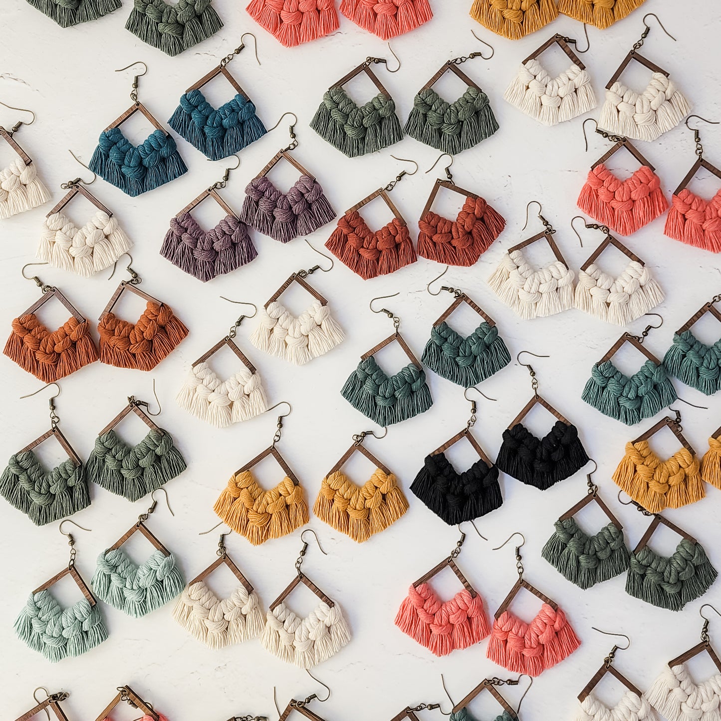 Macrame Fringe Earrings - Surprise color