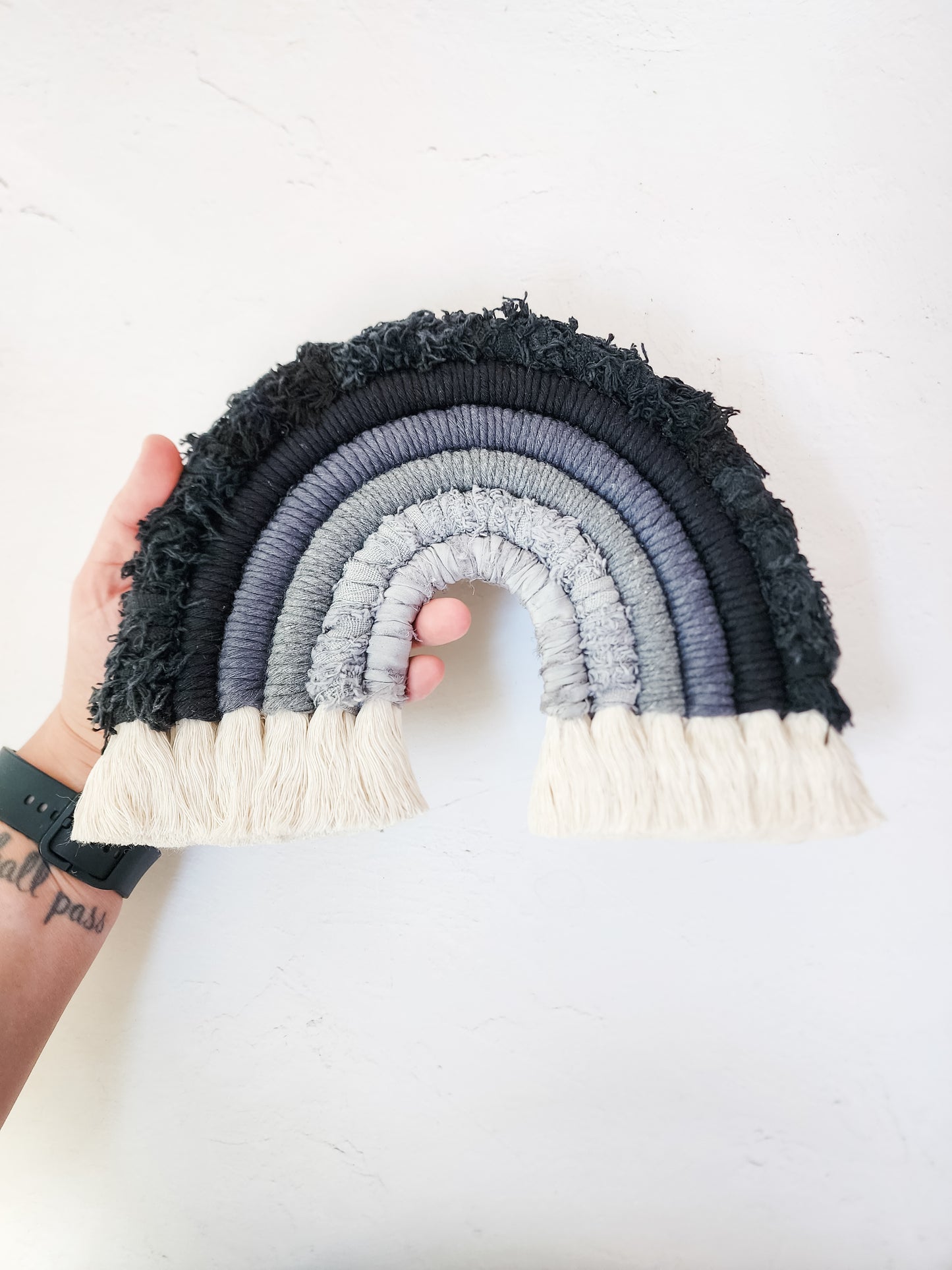 Macrame Wall Rainbow - Black